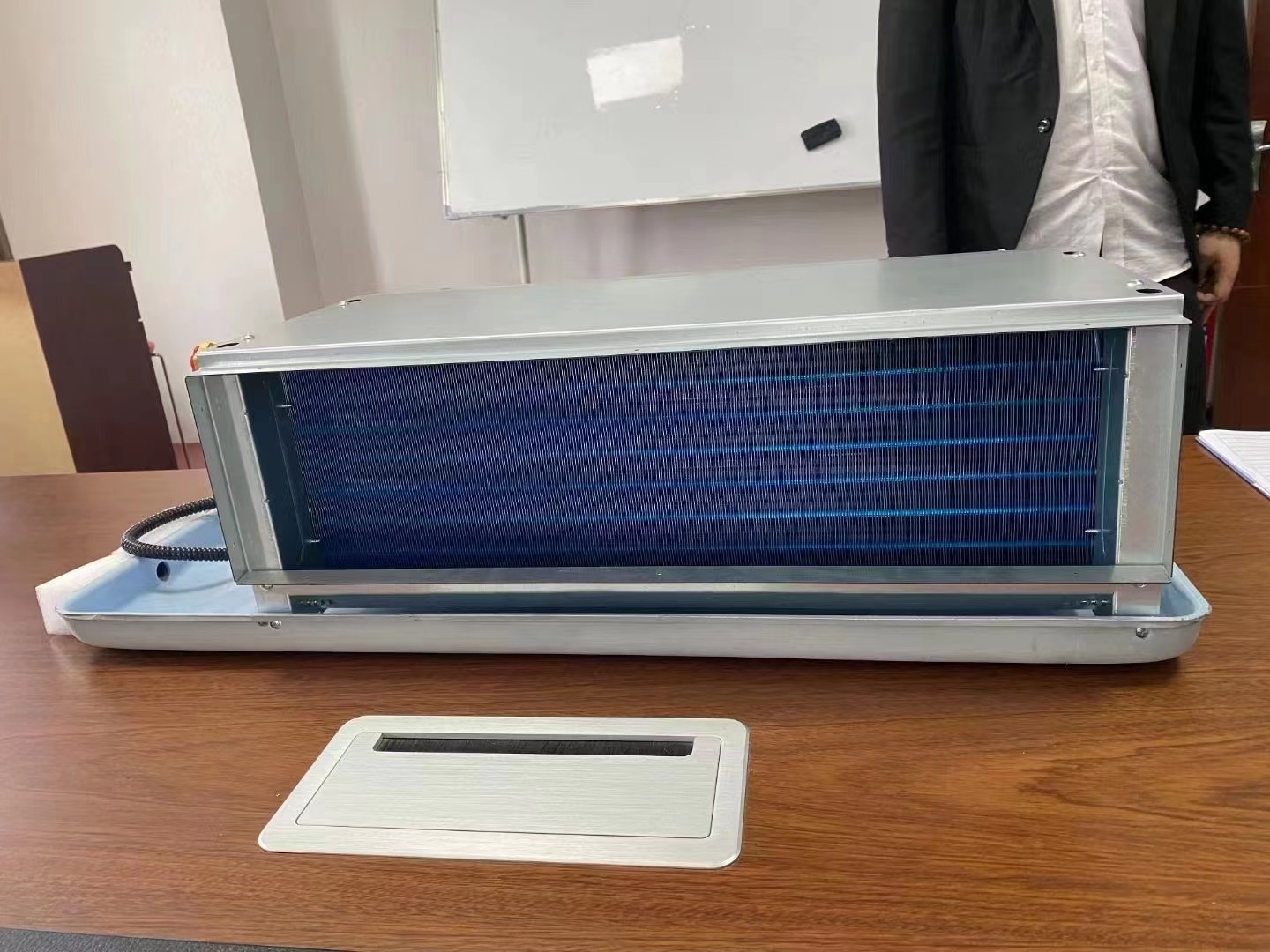 臥式暗裝風(fēng)機(jī)盤管的三個運用特點